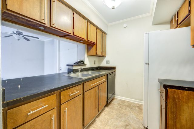 8519 Hearth Drive 28, Houston, TX 77054