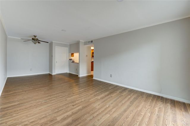 8519 Hearth Drive 28, Houston, TX 77054