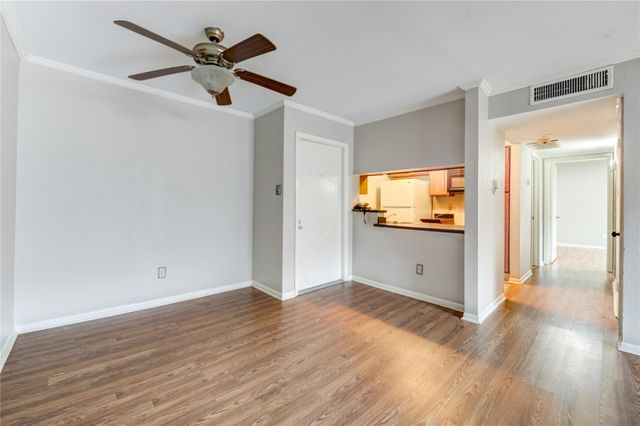 8519 Hearth Drive 28, Houston, TX 77054