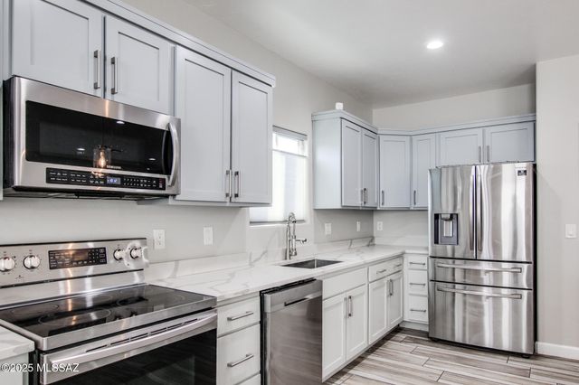 3304 E Elida Street, Tucson, AZ 85716