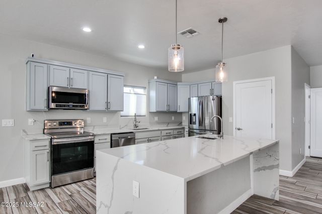 3304 E Elida Street, Tucson, AZ 85716