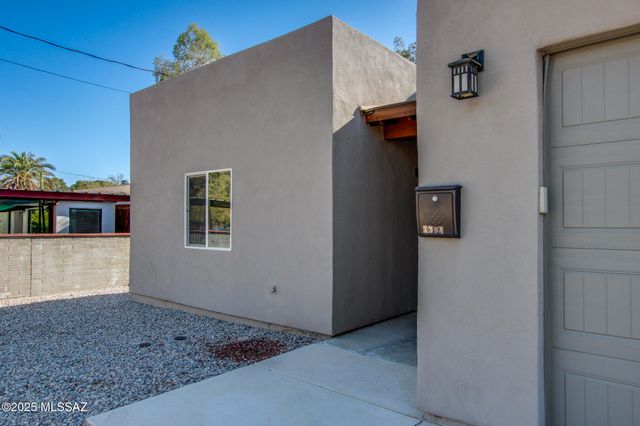 3304 E Elida Street, Tucson, AZ 85716