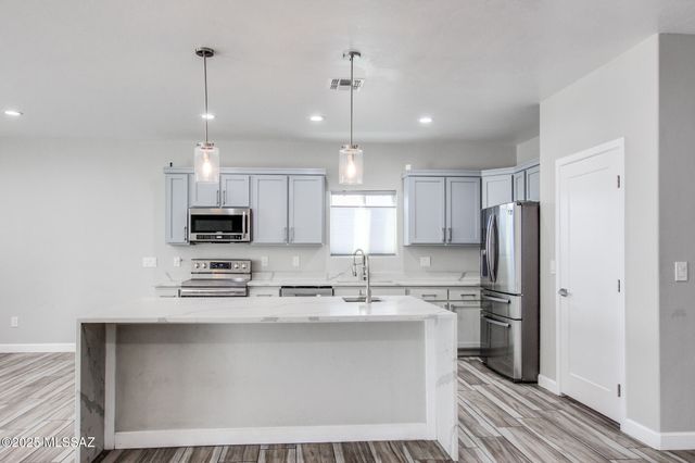 3304 E Elida Street, Tucson, AZ 85716