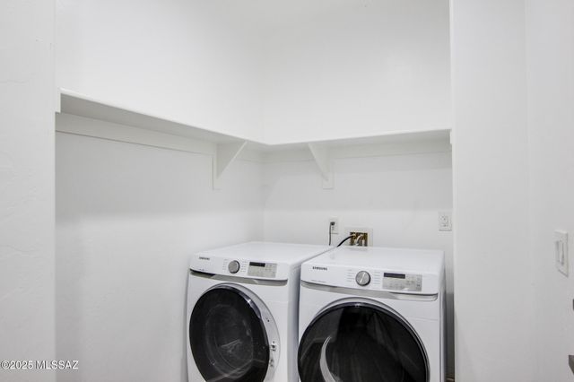 3304 E Elida Street, Tucson, AZ 85716