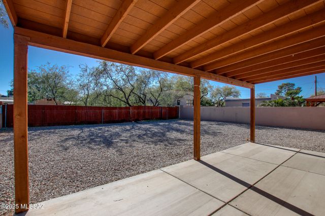 3304 E Elida Street, Tucson, AZ 85716