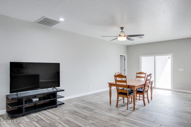 3304 E Elida Street, Tucson, AZ 85716