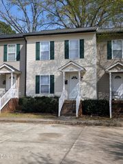1005 Shades Place, Raleigh, NC 27601