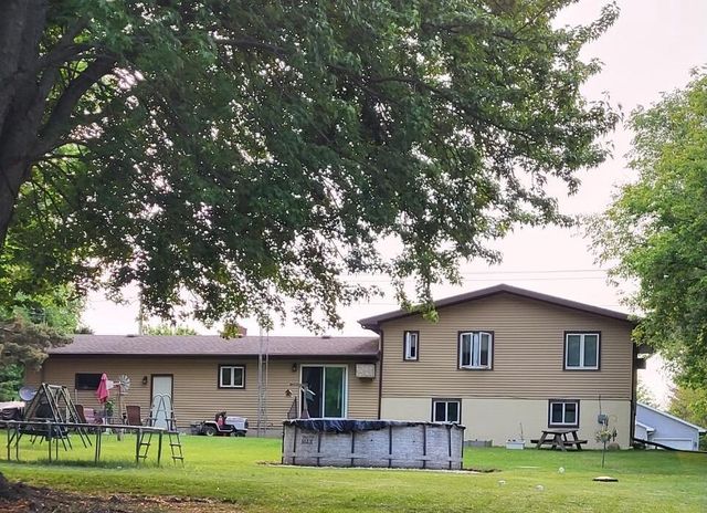 N9407 32nd DRIVE, Berlin, WI 54923