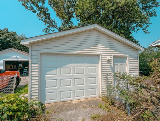 14502 Kentucky Avenue, Harvey, IL 60426