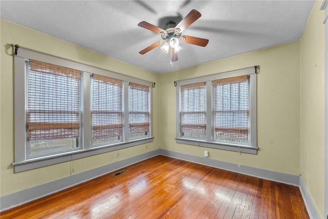 205 E Spring Street, Fayetteville, AR 72701