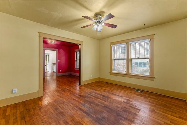 205 E Spring Street, Fayetteville, AR 72701