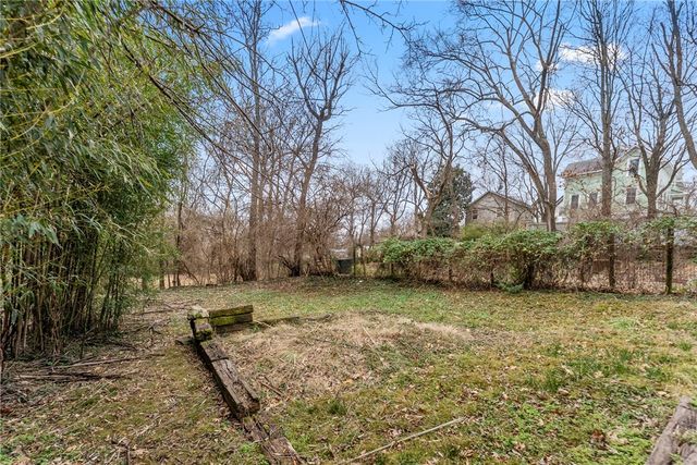 205 E Spring Street, Fayetteville, AR 72701