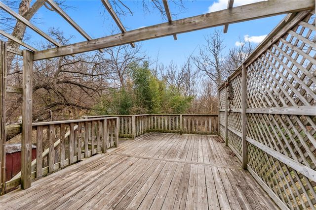 205 E Spring Street, Fayetteville, AR 72701