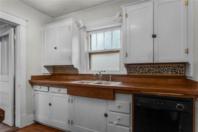 205 E Spring Street, Fayetteville, AR 72701