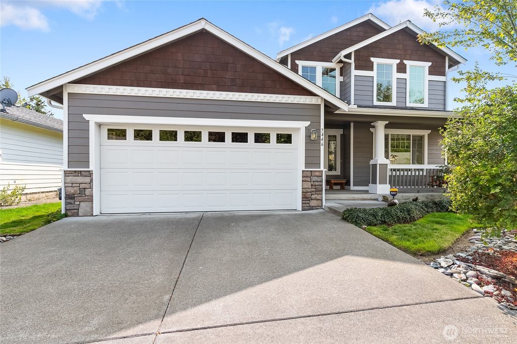 7446 Seashell Way, Blaine, WA 98230