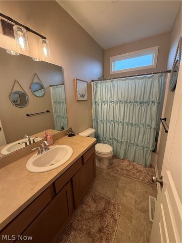 23201 Lakeridge Way, Columbia Station, OH 44028