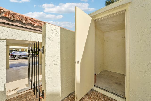 7902 Seville Place 1604, Boca Raton, FL 33433