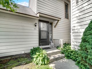 741 COLBY Court, Gurnee, IL 60031