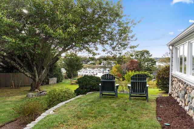 39 Gled Hill Street, Stonington, CT 06355