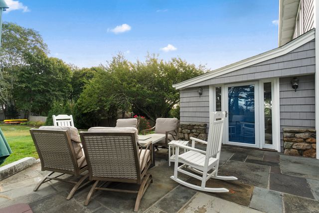 39 Gled Hill Street, Stonington, CT 06355