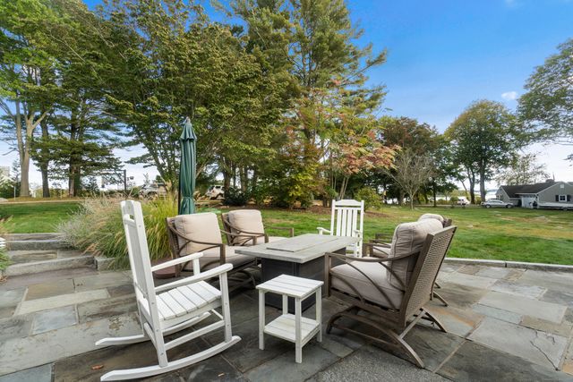39 Gled Hill Street, Stonington, CT 06355