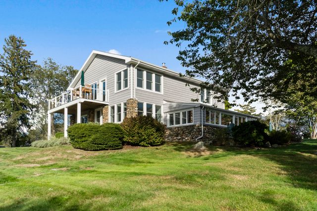 39 Gled Hill Street, Stonington, CT 06355