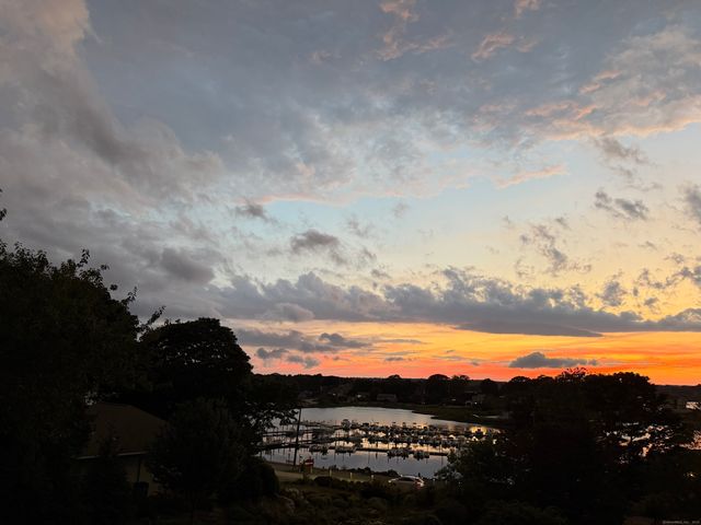 39 Gled Hill Street, Stonington, CT 06355