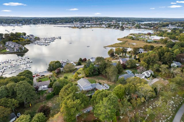 39 Gled Hill Street, Stonington, CT 06355