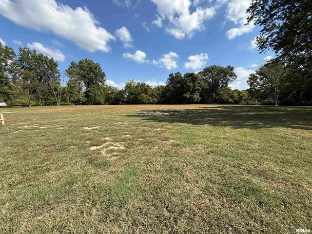 333 S Hanseman Street, Carbondale, IL 62901