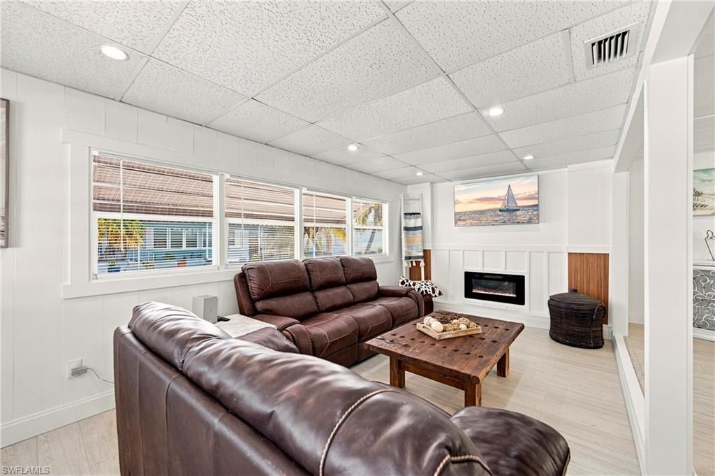 573 Hogan DR, NORTH FORT MYERS, FL 33903 — photo 5