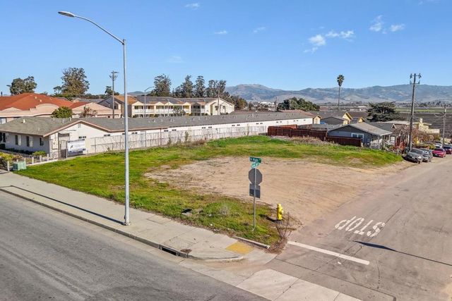 730 N Main Street, Salinas, CA 93906