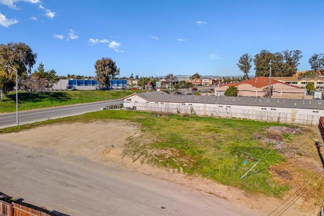 730 N Main Street, Salinas, CA 93906