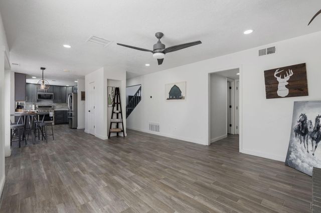 4608 Firewheel Road NW, Albuquerque, NM 87120