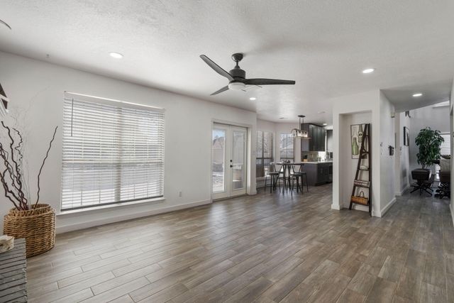 4608 Firewheel Road NW, Albuquerque, NM 87120