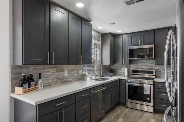 4608 Firewheel Road NW, Albuquerque, NM 87120