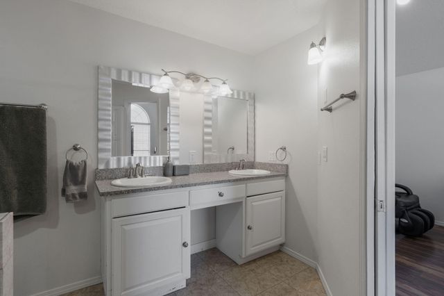 4608 Firewheel Road NW, Albuquerque, NM 87120