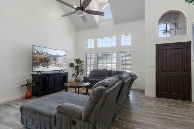 4608 Firewheel Road NW, Albuquerque, NM 87120