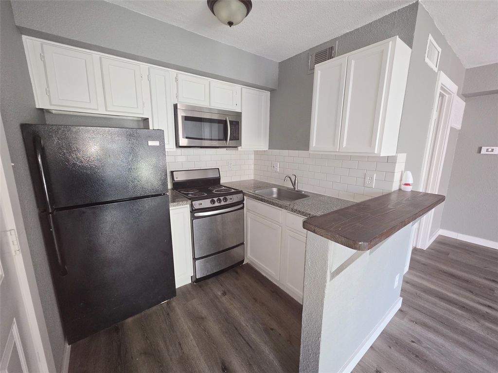 9801 Walnut Street 307, Dallas, TX 75243