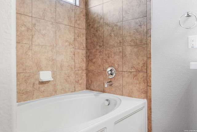 3103 Thunder Gulch, San Antonio, TX 78245