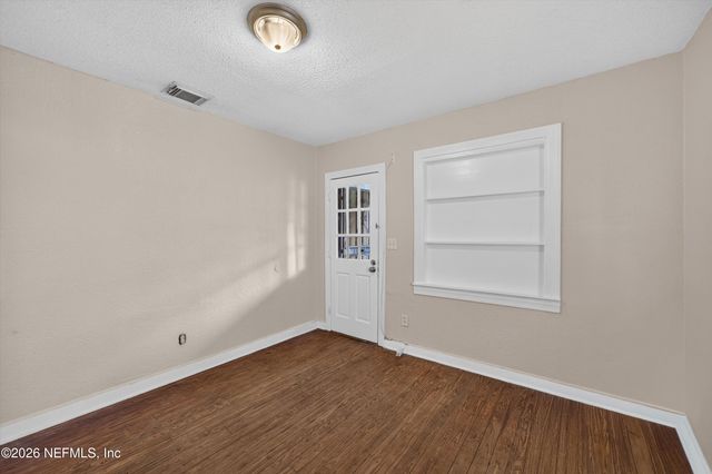 1473 STATE Street W, Jacksonville, FL 32209