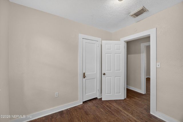 1473 STATE Street W, Jacksonville, FL 32209