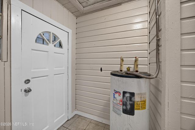 1473 STATE Street W, Jacksonville, FL 32209