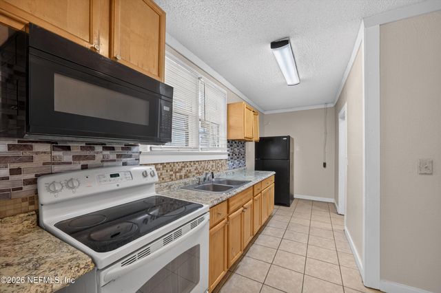 1473 STATE Street W, Jacksonville, FL 32209