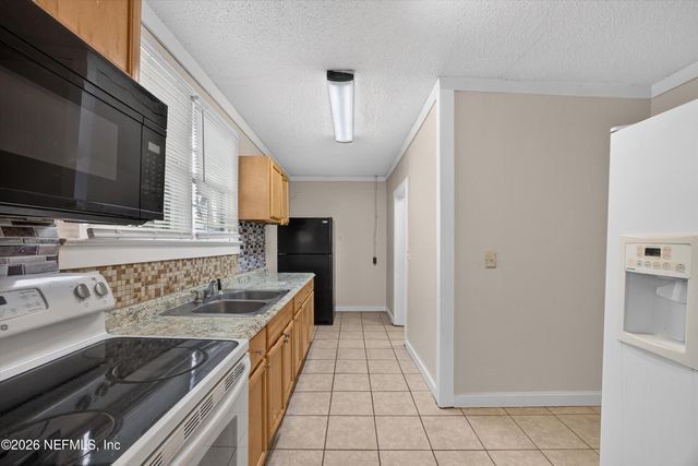 1473 STATE Street W, Jacksonville, FL 32209