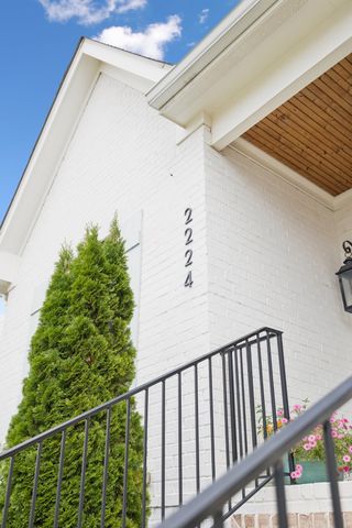 2224 Brakeman Ln, Thompsons Station, TN 37179