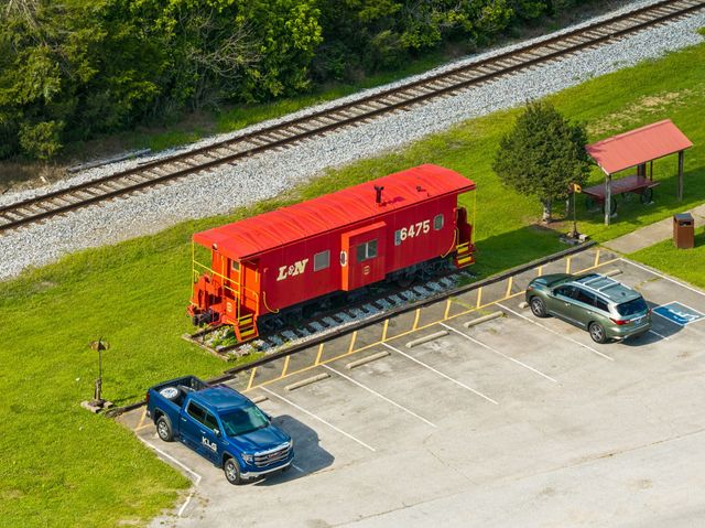 2224 Brakeman Ln, Thompsons Station, TN 37179