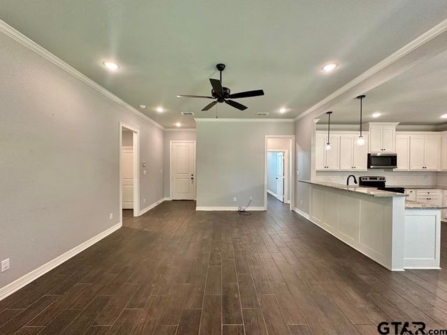109 Rose Row Lane, Winona, TX 75792