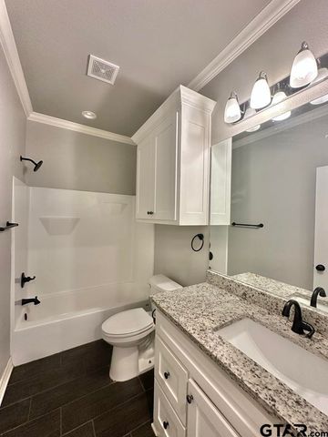 109 Rose Row Lane, Winona, TX 75792