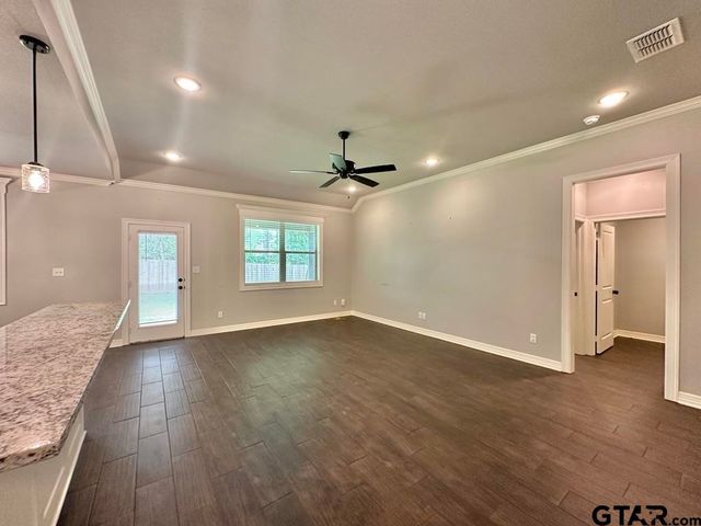 109 Rose Row Lane, Winona, TX 75792