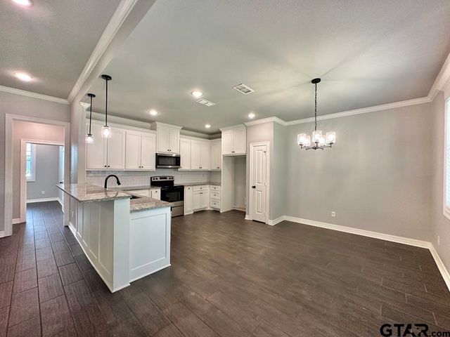 109 Rose Row Lane, Winona, TX 75792
